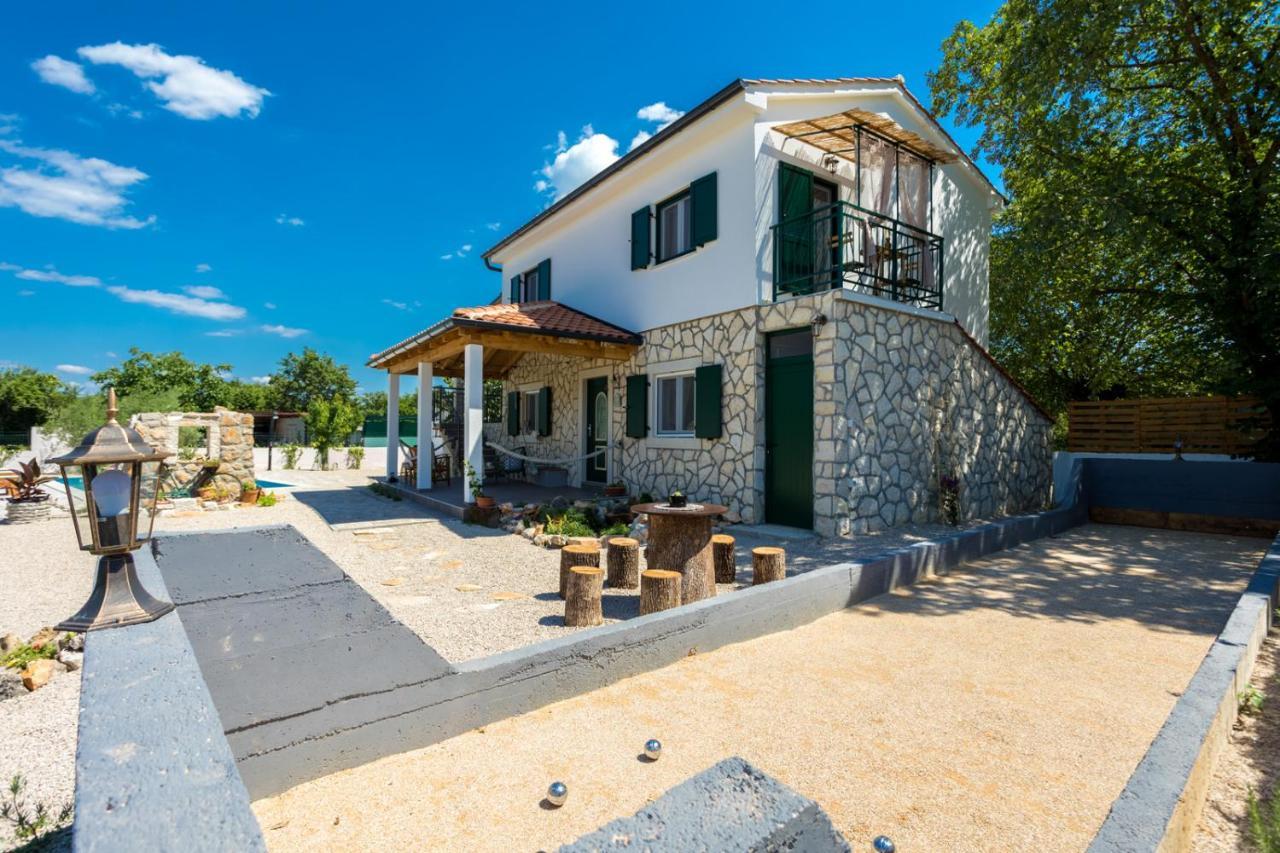 Villa Adastra Malinska Buitenkant foto